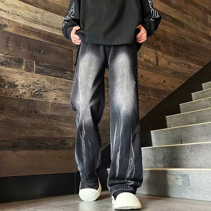 Amerikai stílusú retro denim nadrág, tie-dye gradációval, széles fazon, lazán szabott, férfiaknak
