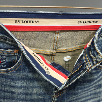 Férfi farmernadrág denimből, hímzéssel és nyomtatott mintával, slim fit, őszi mindennapi viselet