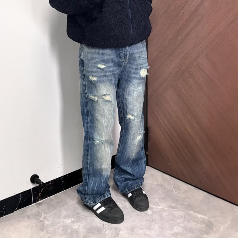 Férfi denim farmernadrág, amerikai retro stílusban, repesztett, enyhén bővülő szár, egyenes szabású, mindennapi