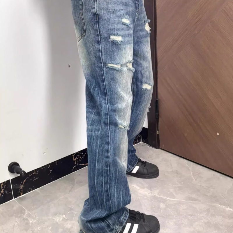 Férfi denim farmernadrág, amerikai retro stílusban, repesztett, enyhén bővülő szár, egyenes szabású, mindennapi