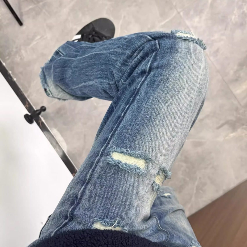 Férfi denim farmernadrág, amerikai retro stílusban, repesztett, enyhén bővülő szár, egyenes szabású, mindennapi