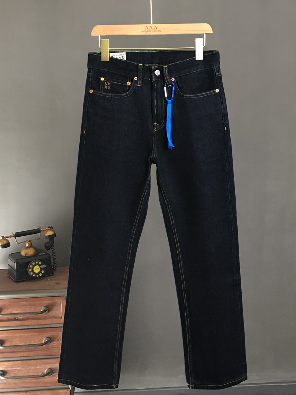 Muške traperice u prirodnoj boji, kolekcija 2025 jesen-zima, ležerni ravno krojenje, teški denim, casual retro stil