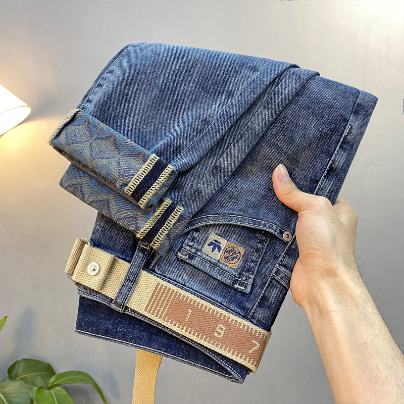 Férfi denim nadrág, tavasz-nyár 2026, mintás, elasztikus, hímzett, karcsú szabású, egyenes szár, ősz-télre