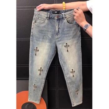 Denim nadrág, slim fit, hímzéssel, egyenes szabású, cropped hosszúság, férfiaknak