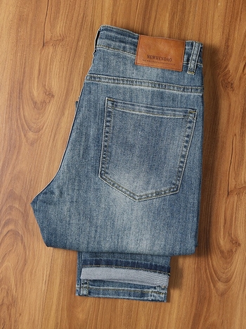 Férfi slim-fit farmernadrág denim, elasztikus, egyenes szárú, kényelmes és stílusos, mosott