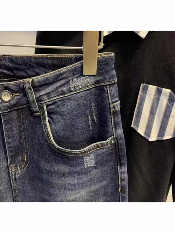 Muške plave traperice s jesenskim pranjem, korejski stil, uski kroj, s detaljima zakrpe