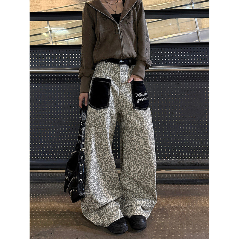 Férfi denimnadrág leopard mintás patchzsebekkel, vintage stílus, széles szabású utcai nadrág