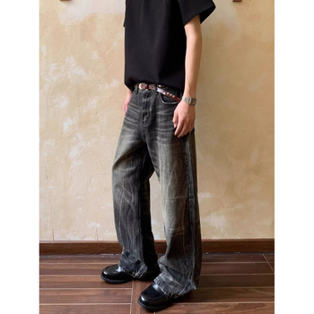 Férfiak számára készült High Street farmerrnadrág mosott hatású és whiskered részletekkel, vintage stílus – karcsú szabás, egyenes szár, enyhe bootcut