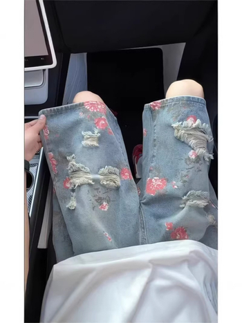 Férfi denim rövidnadrág, vintage amerikai stílus, rózsa virágos mintával és szakadt részletekkel, nyár, laza egyenes szabás