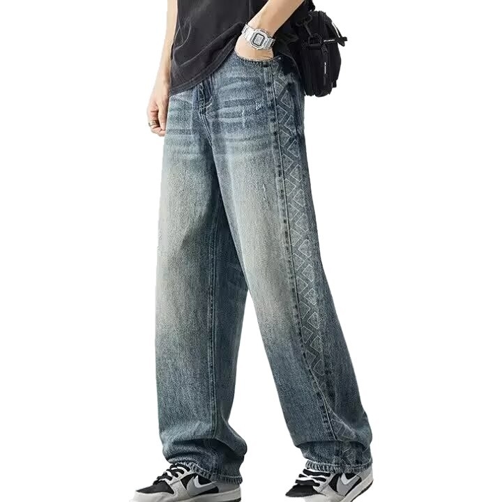 Férfi denim nadrág Totem márkával, amerikai stílus, gyűrődéses hatás, egyenes szabású, tavasz 2025