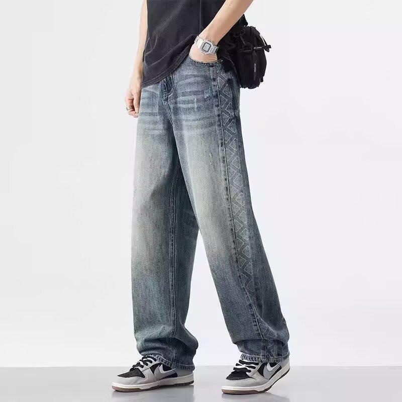 Férfi denim nadrág Totem márkával, amerikai stílus, gyűrődéses hatás, egyenes szabású, tavasz 2025