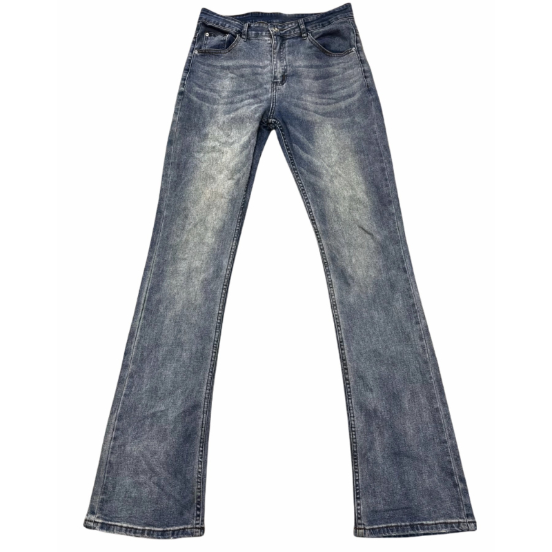 Férfi világoskék farmer, magas rugalmasság, bootcut szabás, drapírozó érzet, sokoldalú mindennapi farmer