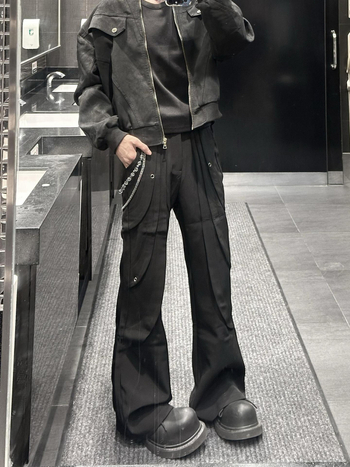 Muške hlače slim-fit s blagim izduženjem, s naglašenim drapiranjem, dekonstrukcijski dizajn, casual hlače za proljeće i jesen