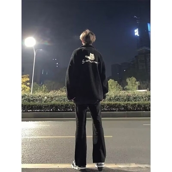 Cleanfit Pantaloni negri de costum pentru bărbați, cu cădere elegantă a țesăturii, croială slim‑fit dreptă, ușor evazați spre baza
