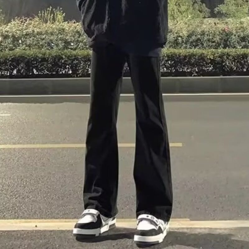 Cleanfit Pantaloni negri de costum pentru bărbați, cu cădere elegantă a țesăturii, croială slim‑fit dreptă, ușor evazați spre baza