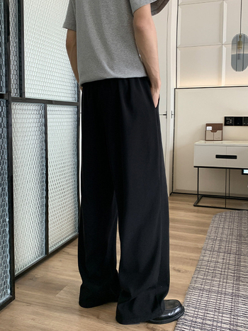 Muške hlače u američkom stilu, minimalističke, od ice-silk materijala, brzo se suše, za proljeće i jesen, s plisama, opuštene, kroj ravnih ili širokih nogavica