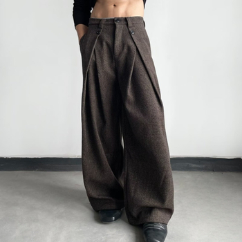 Smeđe muške hlače širokih nogavica, premium izrada, drapirana silueta, casual streetwear stil