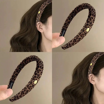 Shibuya-stílusú leopard mintás hajpánt arany címkével, nőies magas koronát idéző hajtű, retro utazási hajkiegészítő