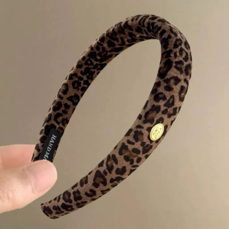 Shibuya-stílusú leopard mintás hajpánt arany címkével, nőies magas koronát idéző hajtű, retro utazási hajkiegészítő