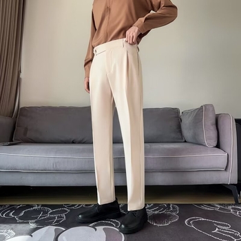 Férfi cropped nadrág tavasszal-nyáron, koreai stílus, karcsú szabás, drapírozott hatás, mindennapi nadrág