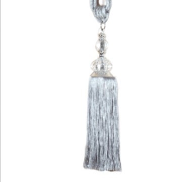 Franjuri pentru perdea cu bilă de agățare, șnur reglabil și clemă fără cui — accesorii de lux pentru decor de înaltă clasă