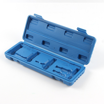 Trusă combinată de unelte pentru prelucrarea plasticului și turnare prin suflare
