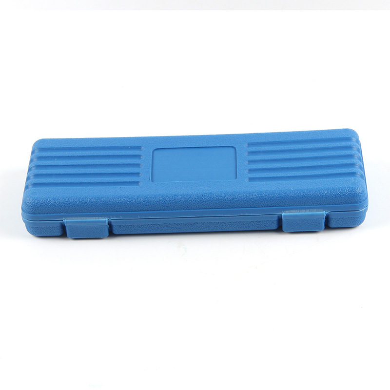 Trusă combinată de unelte pentru prelucrarea plasticului și turnare prin suflare