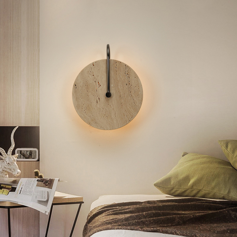 Okrugla žuta travertinska zidna lampa za spavaću sobu i hodnik, japanski stil wabi-sabi.