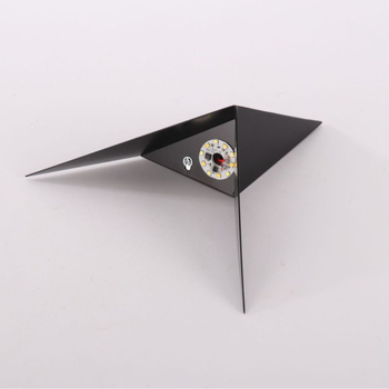 Kovana željezna zidna lampa nepravilnog trokutastog oblika, LED, modern minimalistički stil, za spavaću sobu, radnu sobu i hotelsku sobu