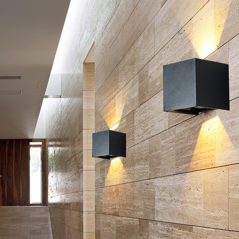 LED falikar fel- és lefelé világítással, modern minimalista kivitel, folyosóra, hálószobába és az ágy mellé
