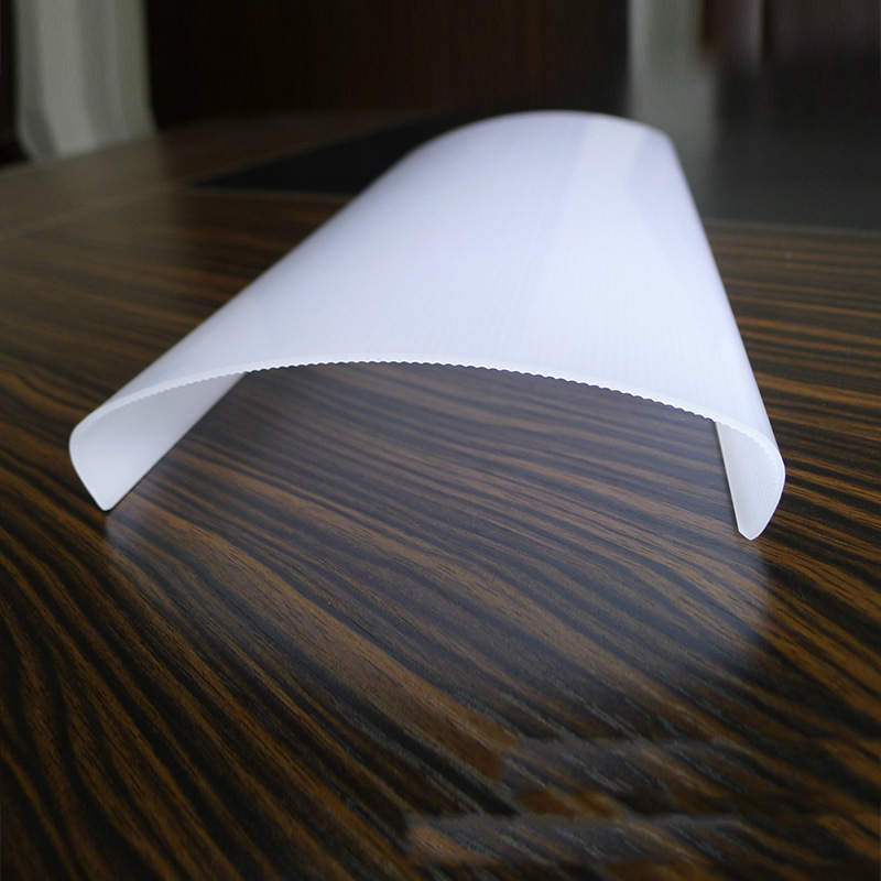 Ekstrudirano PC abažur u različitim oblicima, trostruko zaštitno kućište lampe i ormarić-stil kućište, polu poklopac T5, okrugla cijev