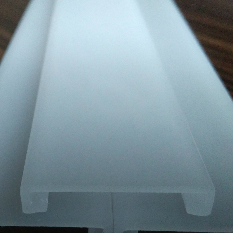 LED PC sjenilo za lampu, kućište od polikarbonata za linearni LED trak, ekstrudirano