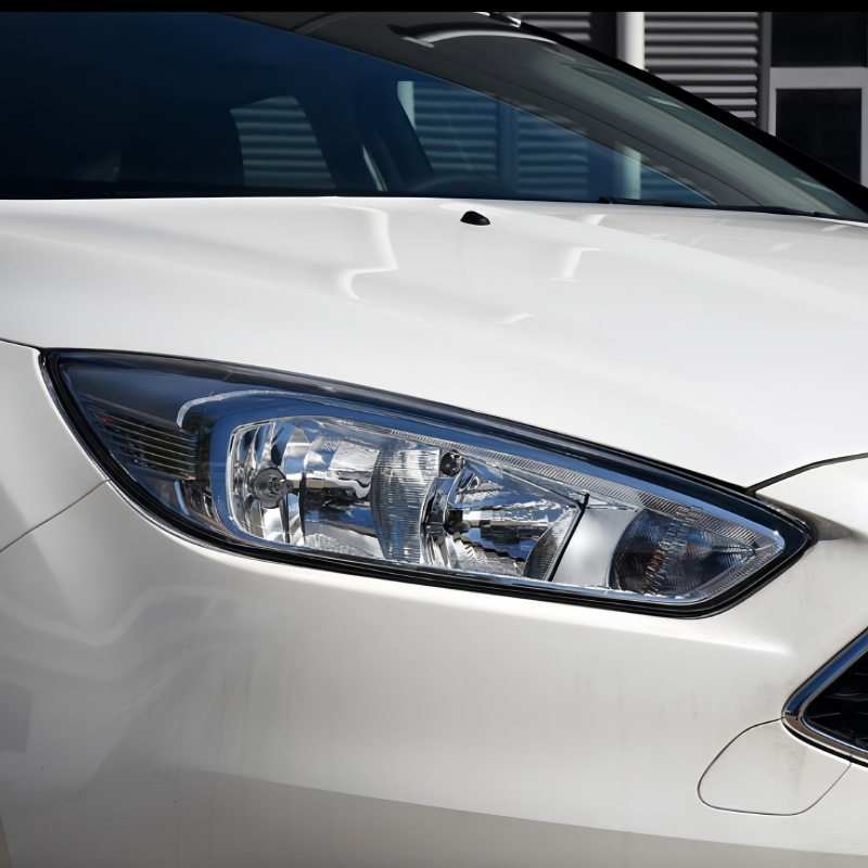 Ford Focus Prednji poklopac farova 2015–2018