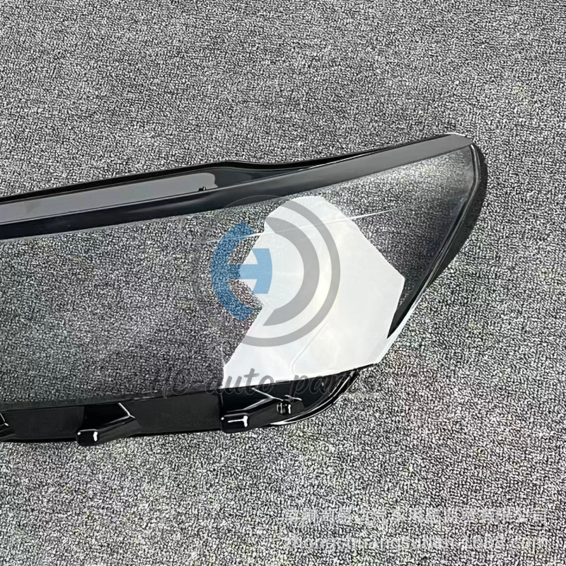 Prozirno kućište prednjeg svjetla Volkswagen Passat (2016–2018), premium kvalitete
