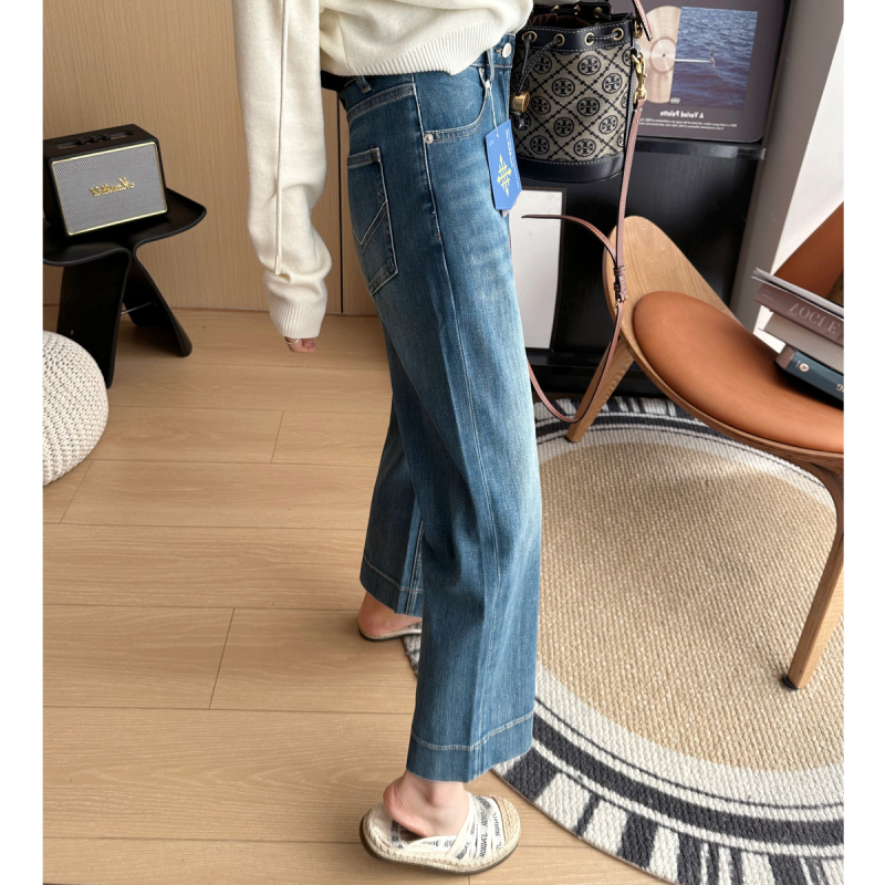 Ženske traperice ravnog kroja, cropped dužine 9/10, visokim strukom, denim, proljeće 2025