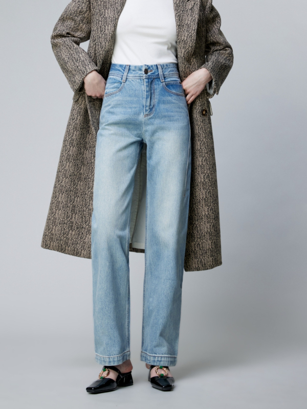Visokokvalitetne ženske traperice za proljeće 2026., luksuzna tekstura, premium denim, laskava silueta, tri boje, visok struk, straight kroj