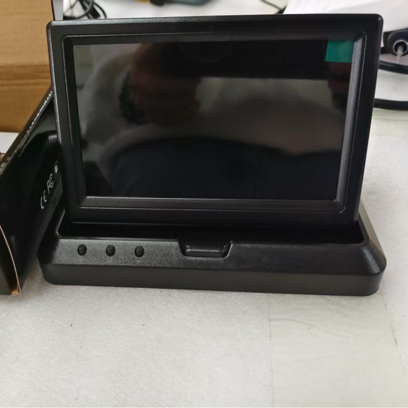 HD 4,3-inčni sklopni auto monitor i set za nadzor sa elektroničkim retrovizorom