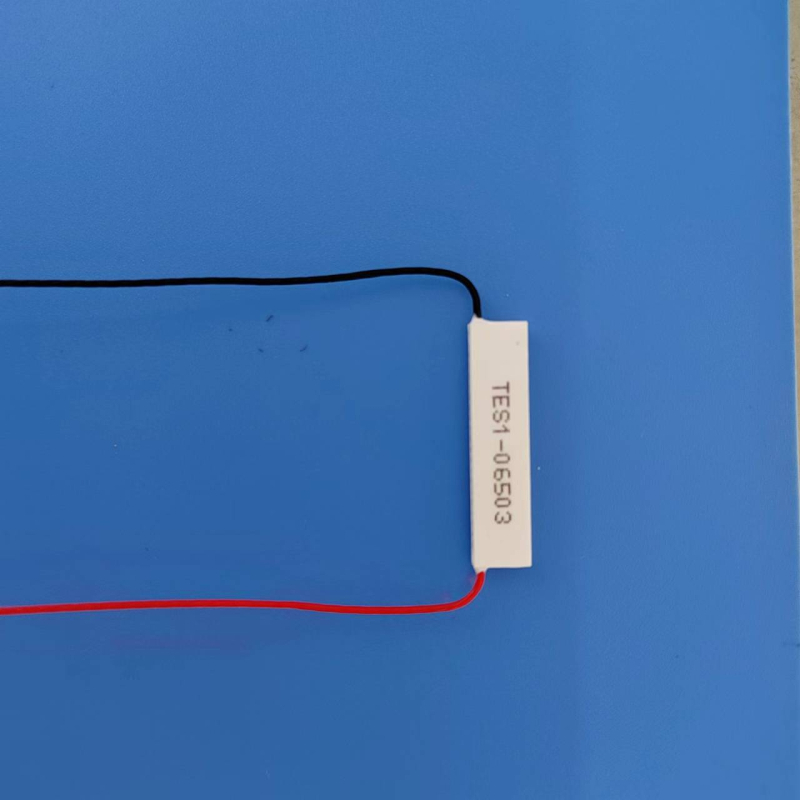 TEC modul hlađenja s NTC termistorom za masažni pištolj, veličina 23x23 mm, niskog napajanja, 5V