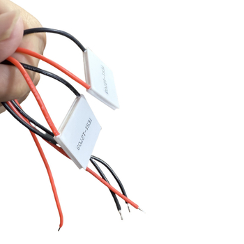 Termoelektrična hladnjiva ploča TES1-12704/12703, miniatura 25×25 mm, 12 V, 4 A/3 A, medicinski precizan instrument