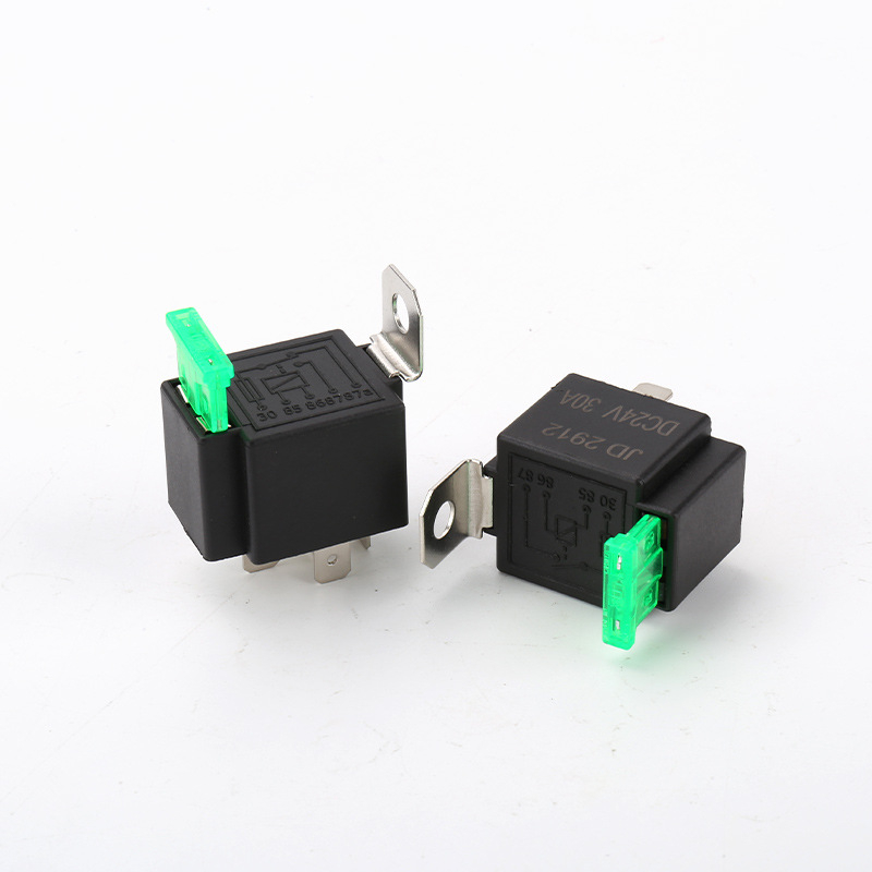 Automobilski relej 30A 12V, 4- ili 5-pin, metalna stražnja montaža