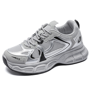 Női dad shoes stílusú sportcipő, légáteresztő hálóval a felsőrészen, koreai verzió, sokoldalú, vastag talppal a magasság növeléséhez, mindennapi futócipő