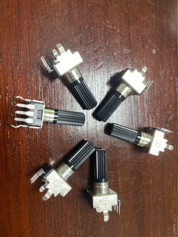 LED dimmer s regulacijom boje i brzine, 1K potenciometar (09)