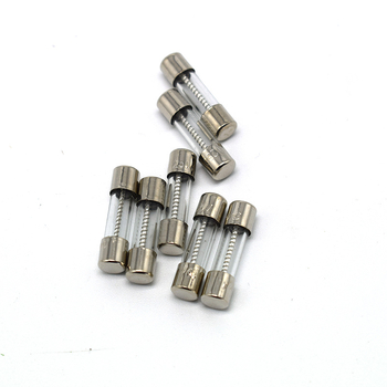 Staklena cijevna osigurač 5×20 mm, brzo prekidni 2A 250V, 100 komada u kutiji