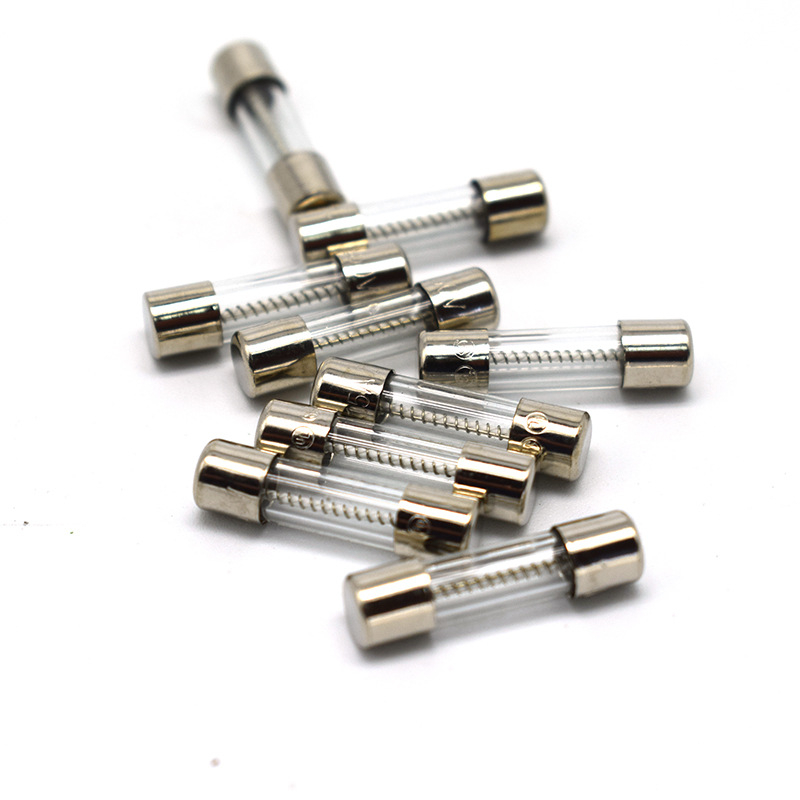 Staklena cijevna osigurač 5×20 mm, brzo prekidni 2A 250V, 100 komada u kutiji