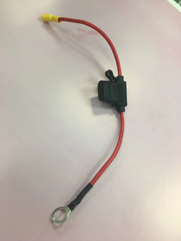 XHX002 Mali crni vodootporni držač osigurača s dvostrukim terminalima za automobilsku elektroniku