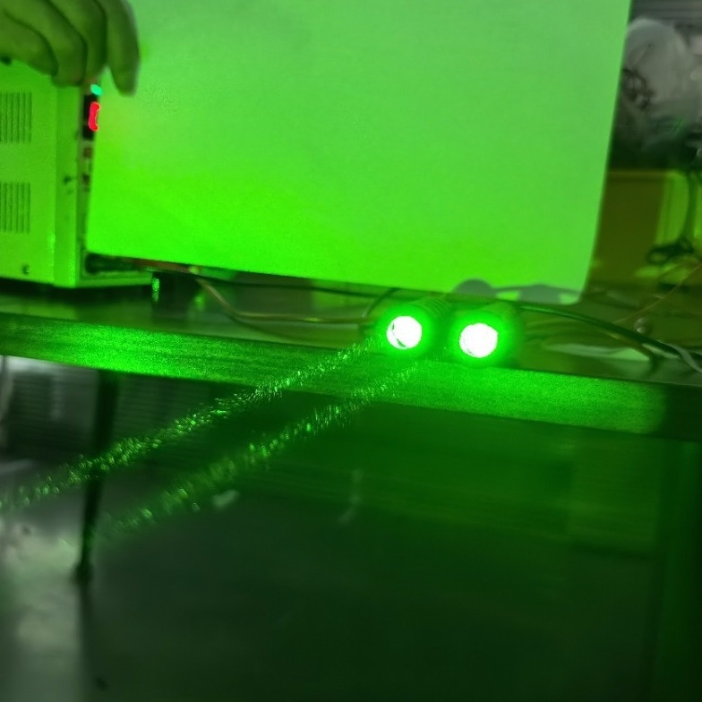 Zeleni laserski modul za pozornicu osvjetljenje, grub laserski snop, laserska glava, kontrola svjetla