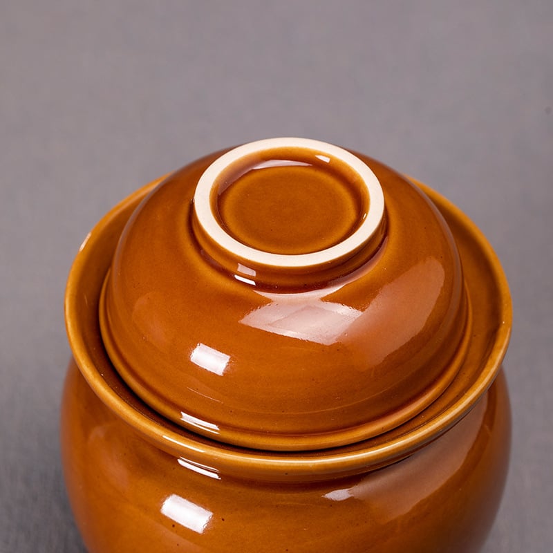 Kerámia savanyúságos üveg, retró stílus, vastag falú, széles nyakú, 301–500 ml, kerek forma, mikrohullámú sütőben használható