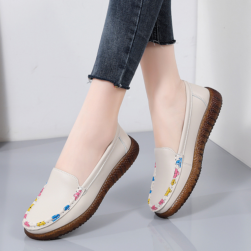 Félidőskorú nőknek készült bőr slip-on cipő, csúszásmentes, kényelmes lapos mokaszin típusú bean shoes, lélegző, alacsony kivágású