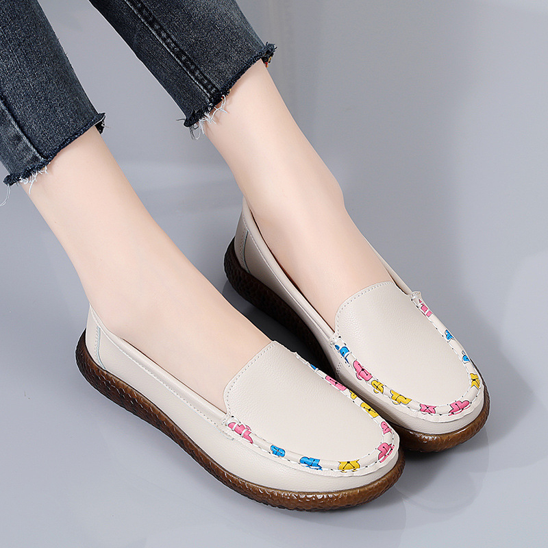 Félidőskorú nőknek készült bőr slip-on cipő, csúszásmentes, kényelmes lapos mokaszin típusú bean shoes, lélegző, alacsony kivágású