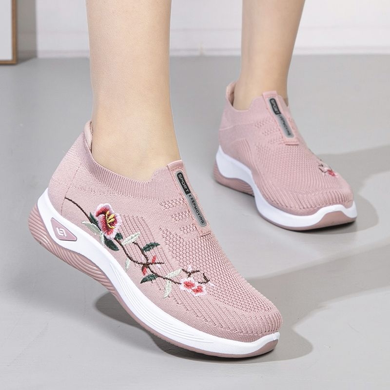 Férfiaknak tervezett tavasz–nyár Flyknit hímzett casual cipő, lélegző, csúszásmentes, sík talp
